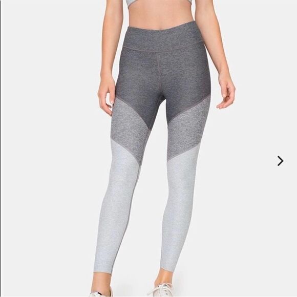 Outdoor Voices Color Block Springs 7/8 Legging Size Medium - Picture 2 of 9